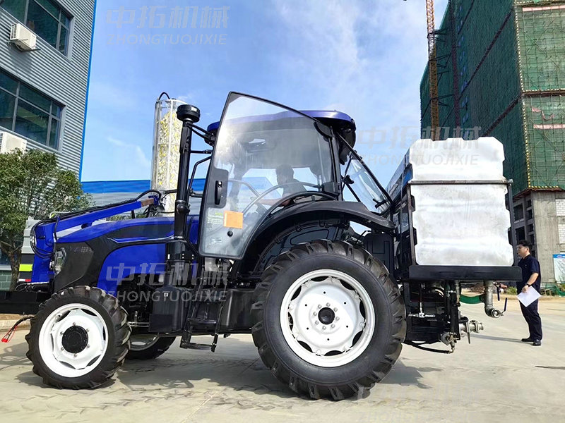 拖拉機(jī)太陽能清洗機(jī) (3).jpg